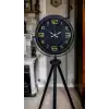 Gold Rakamlı Siyah Tripod Ayaklı Saat