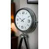 Krom Sade & Şık Tripod Ayaklı Saat