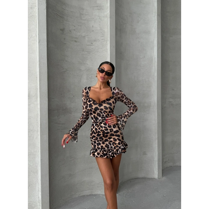 Fırfırlı mini elbise