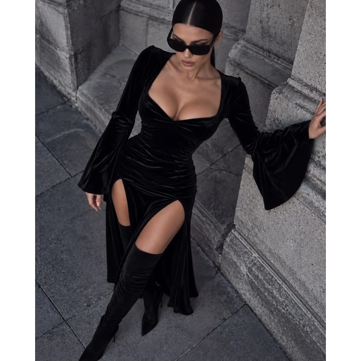 Kadife çift yırtmaçlı maxi boy elbise