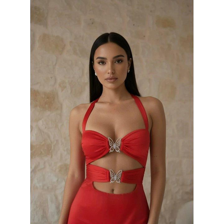 Kelebek desen çelik aksesuarlı maxi boy elbise
