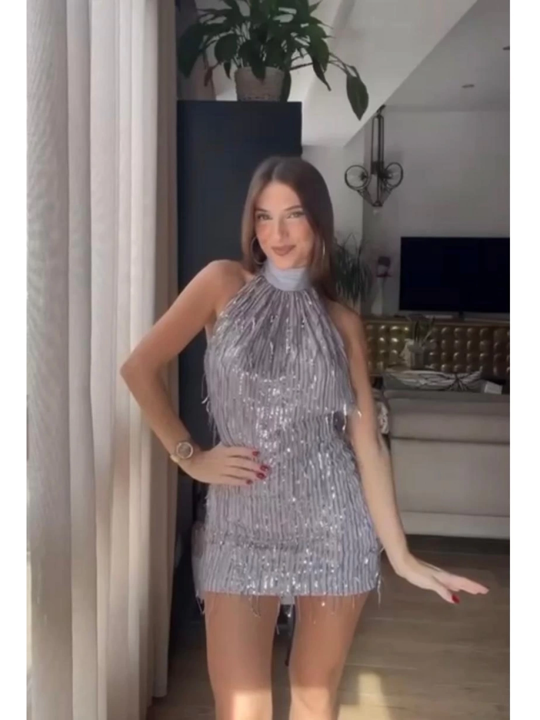 BOYUNDAN BAĞLAMALI ASTARLI MİNİ ELBİSE