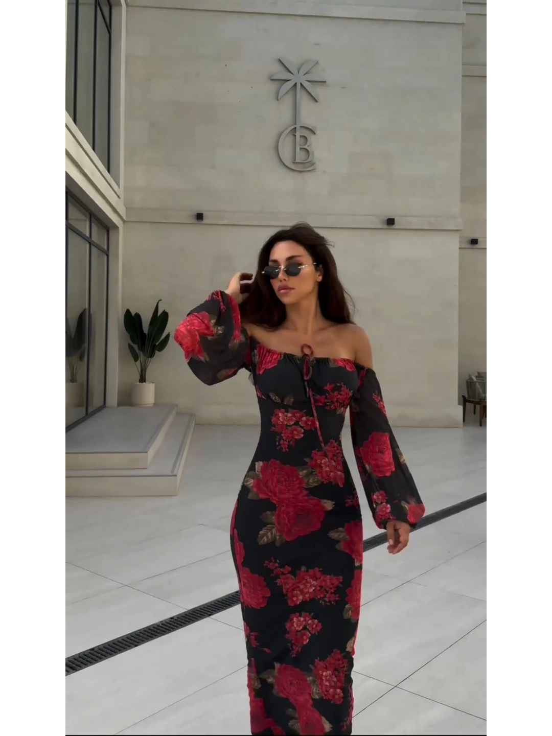 MAKSİ BOY STRAPLEZ ELBİSE