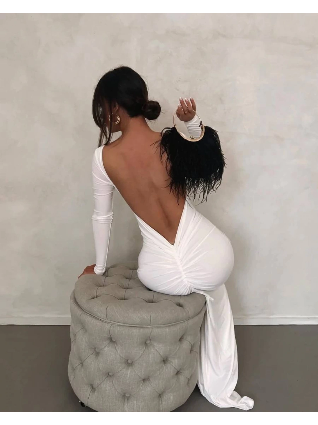 SIRT DEKOLTE ELBİSE