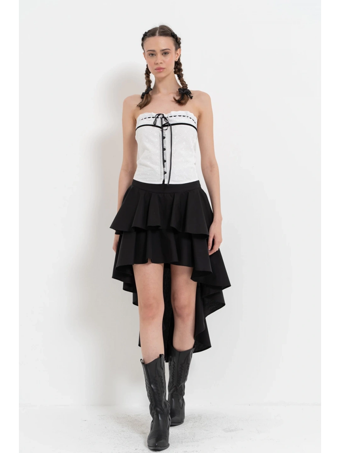 SİYAH ÖNÜ KISA ARKASI UZUN VOLANLI POPLİN ETEK