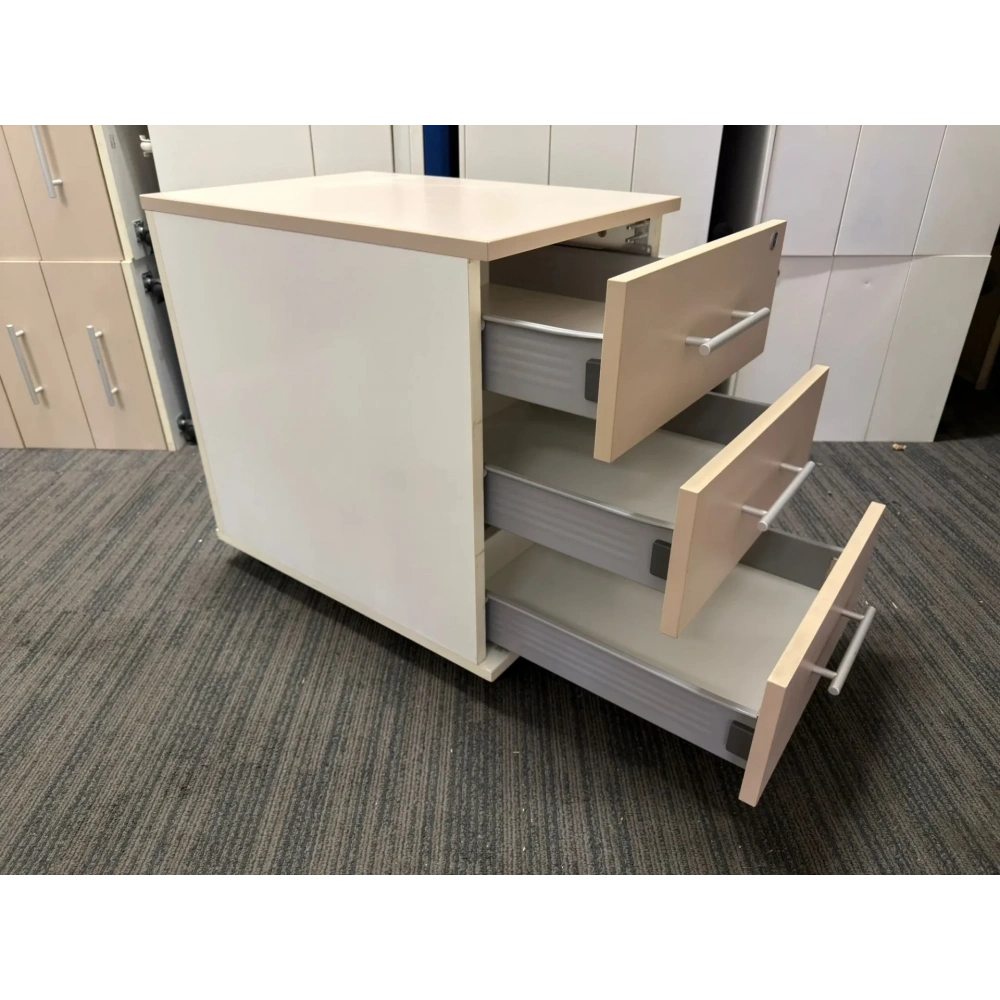 3 Çekmeceli Krem Ahşap Keson - M4682