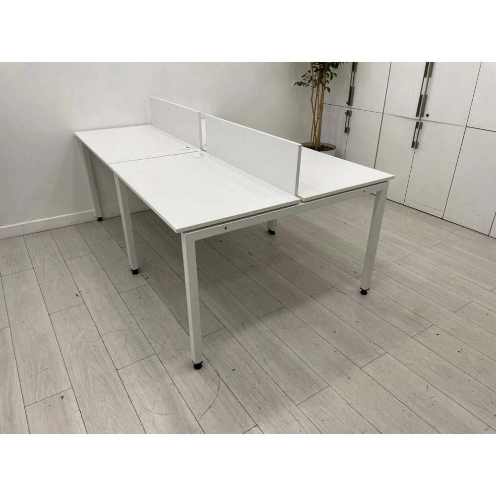 4 Kişilik Beyaz Çoklu Çalışma Masası Workstation