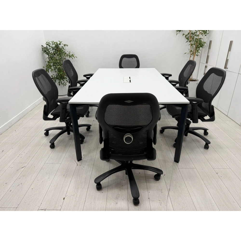 6 Kişilik Beyaz Dataportlu Toplantı Masası