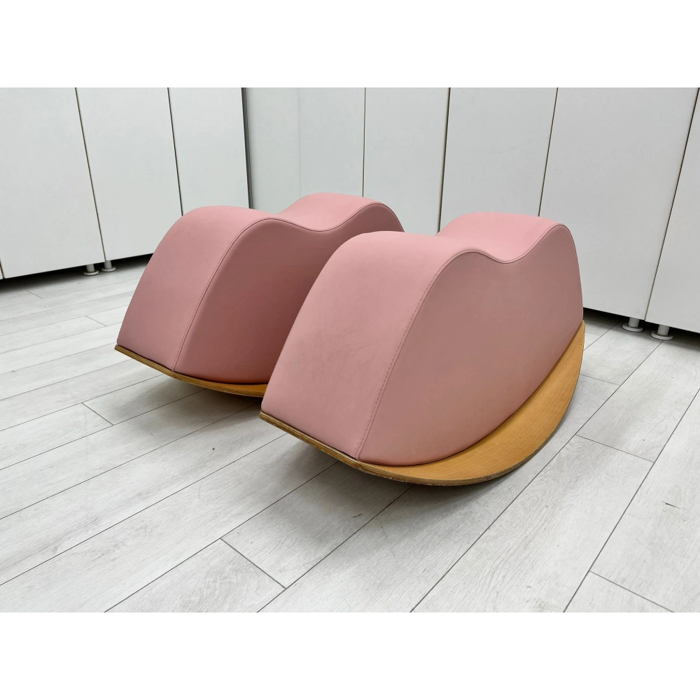 Nurus Lıps Puf Koltuk 