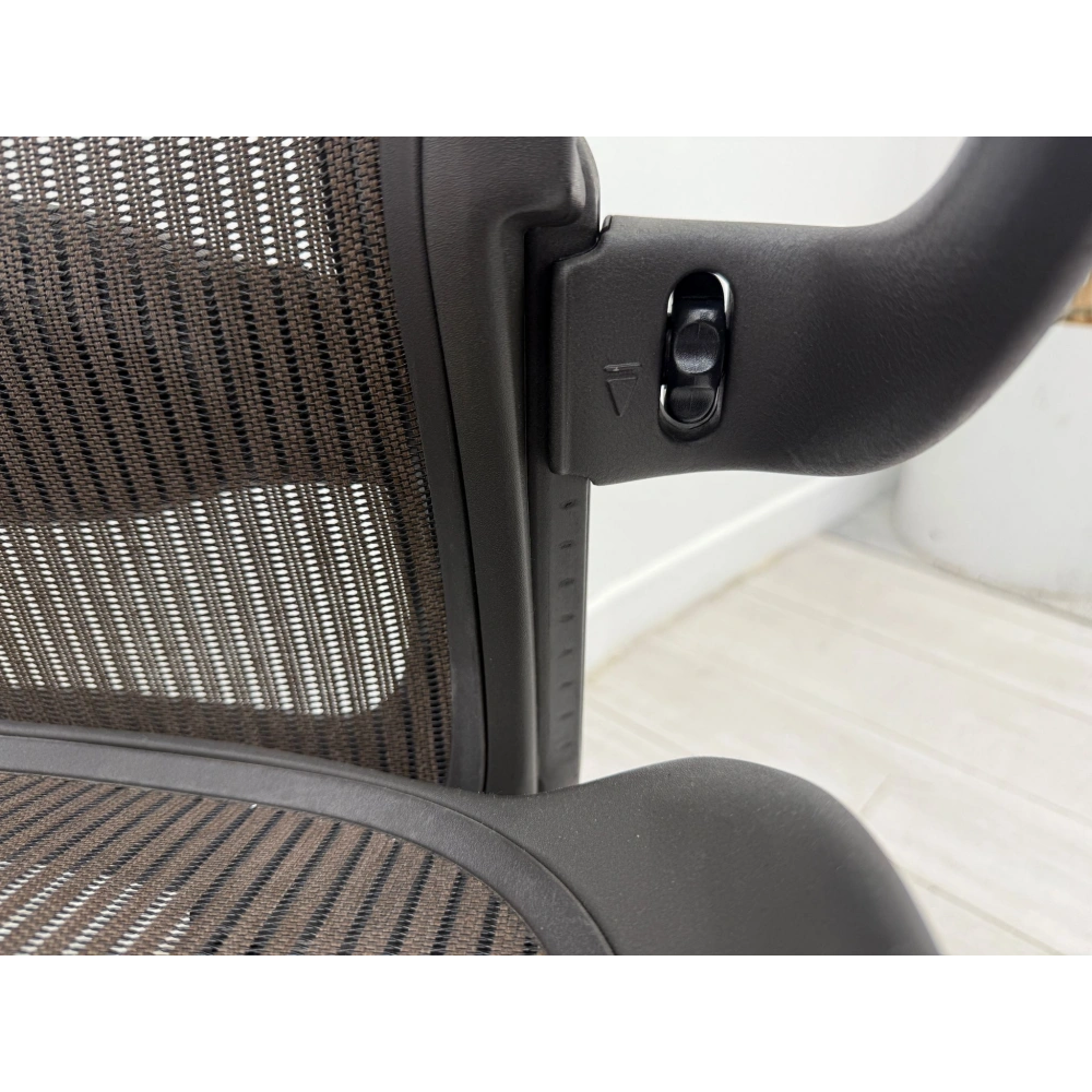 HERMAN MİLLER AERON B SİZE YÖNETİCİ ÇALIŞMA KOLTUĞU