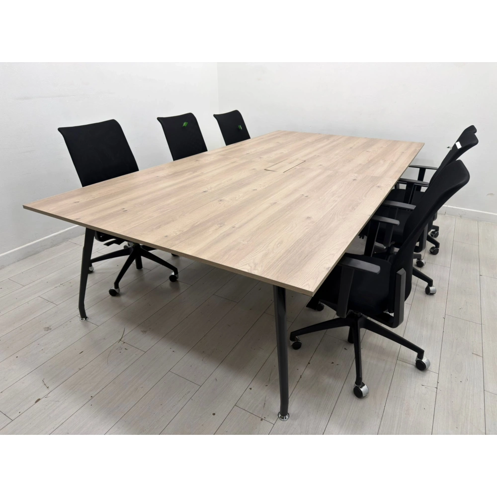 8 Kişilik Dataportlu Ofis Toplantı Masası