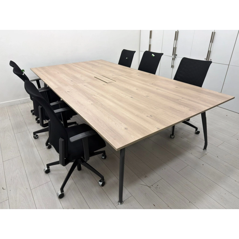 8 Kişilik Dataportlu Ofis Toplantı Masası