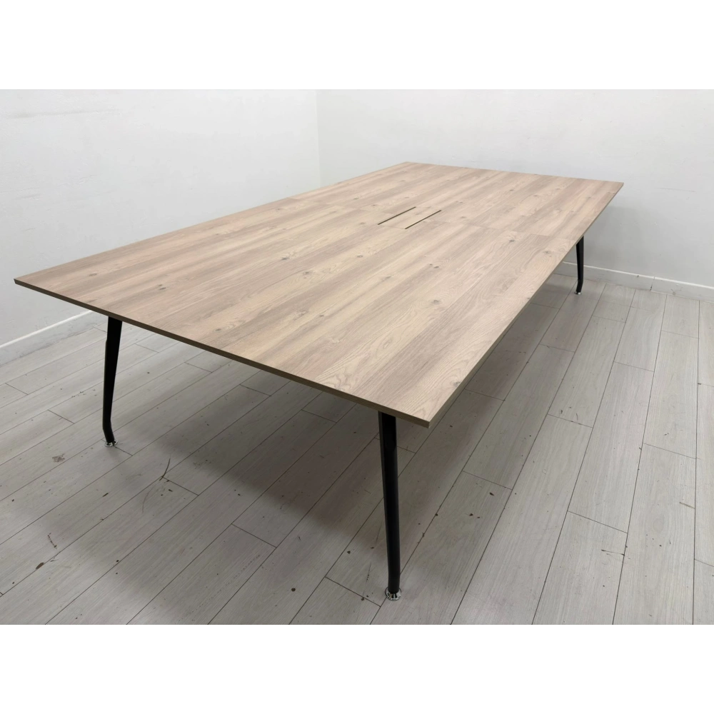 8 Kişilik Dataportlu Ofis Toplantı Masası