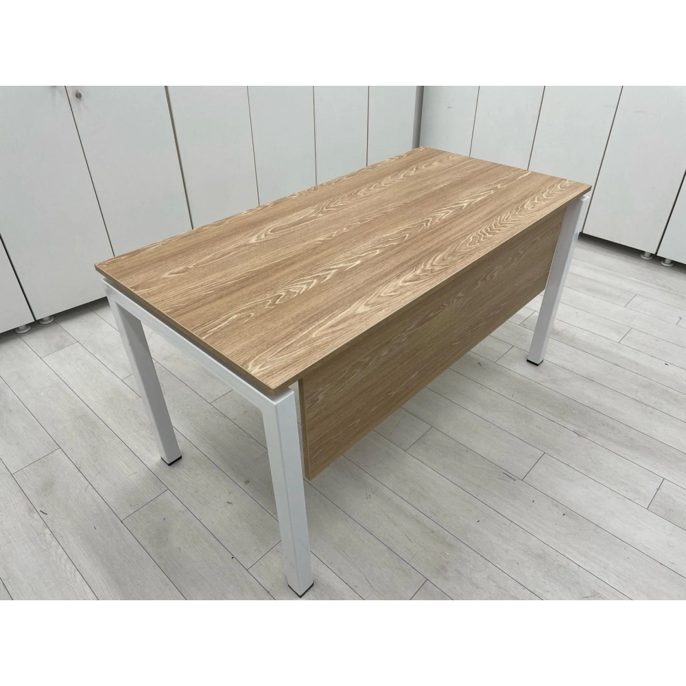 Ahşap Desenli Beyaz Ayak Çalışma Masası