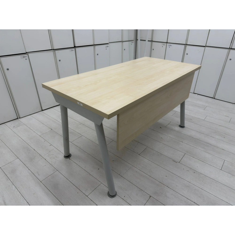 Akça Çalışma Masası Ofis Çalışma Masası