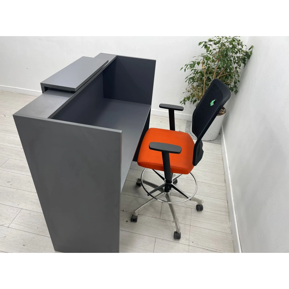 Antrasit Karşılama Bankosu Danışman Bankosu