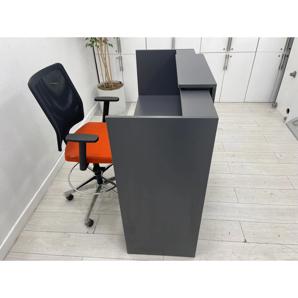 Antrasit Karşılama Bankosu Danışman Bankosu