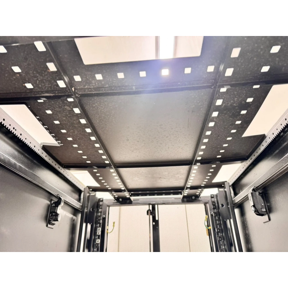 Apc Dikili Tip Kabinet Server Kabini - M1324