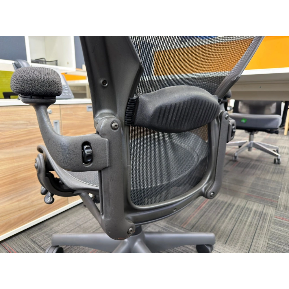 Avantajofis Herman Miller Aeron B Size Yönetici Çalışma Koltuğu