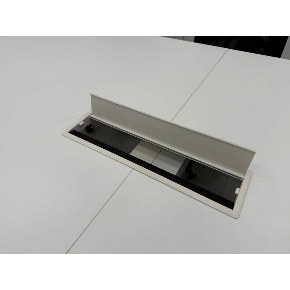 Beyaz Dataportlu 10 Kişilik Toplantı Masası