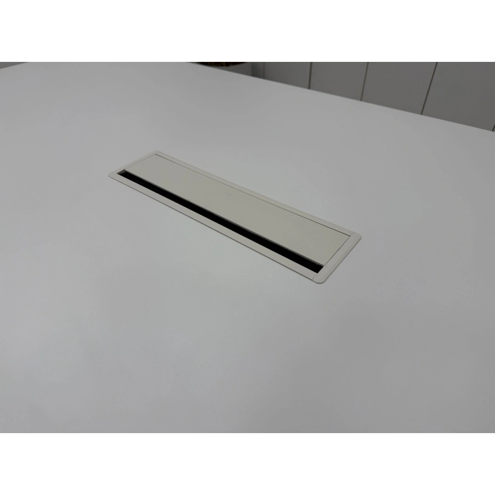 Beyaz Dataportlu 8 Kişilik Toplantı Masası