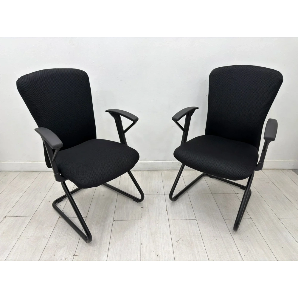 Girsberger Siyah Bekleme Koltuğu - M4315