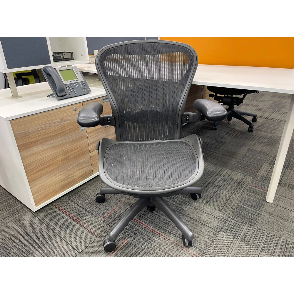 Herman Miller Aeron B Size Yönetici Çalışma Koltuğu