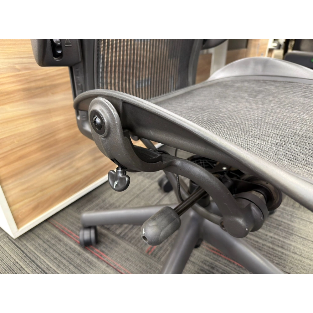 Herman Miller Aeron B Size Yönetici Çalışma Koltuğu