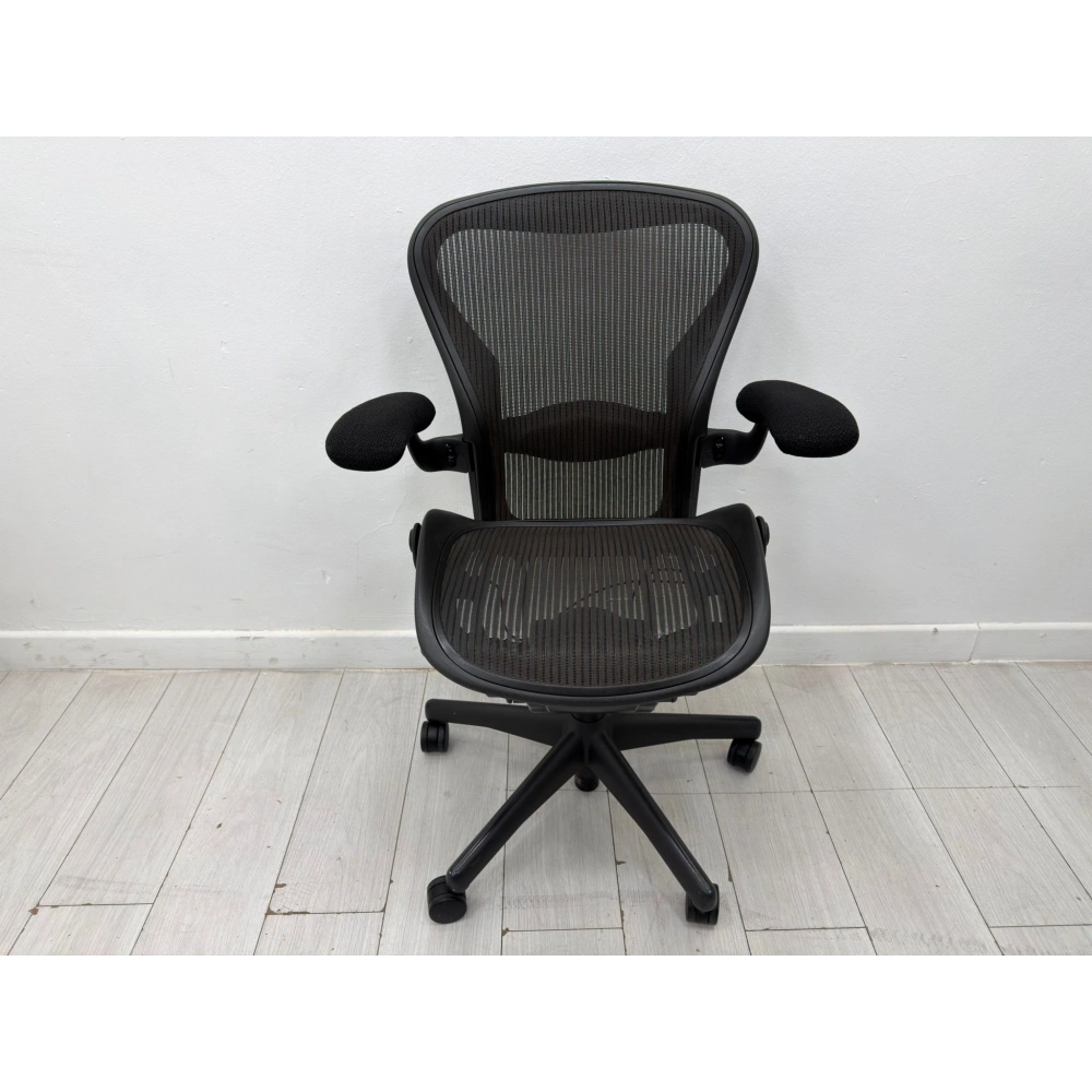 Herman Miller Aeron B Size Yönetici Çalışma Koltuğu