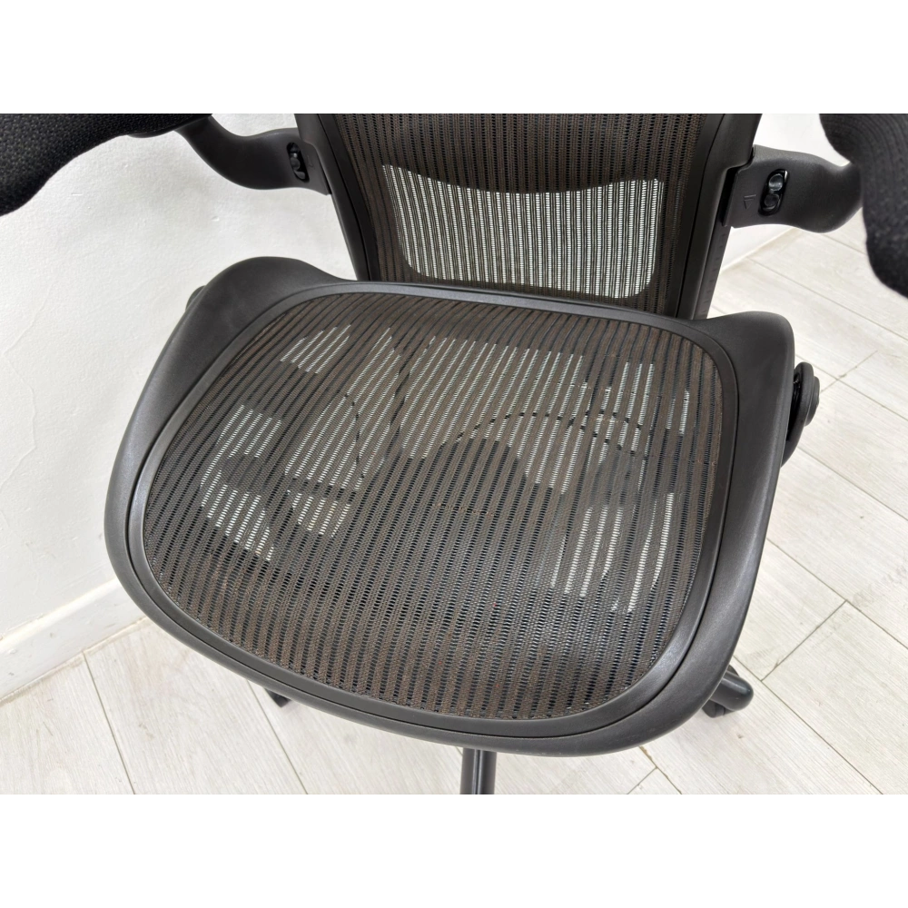 Herman Miller Aeron B Size Yönetici Çalışma Koltuğu