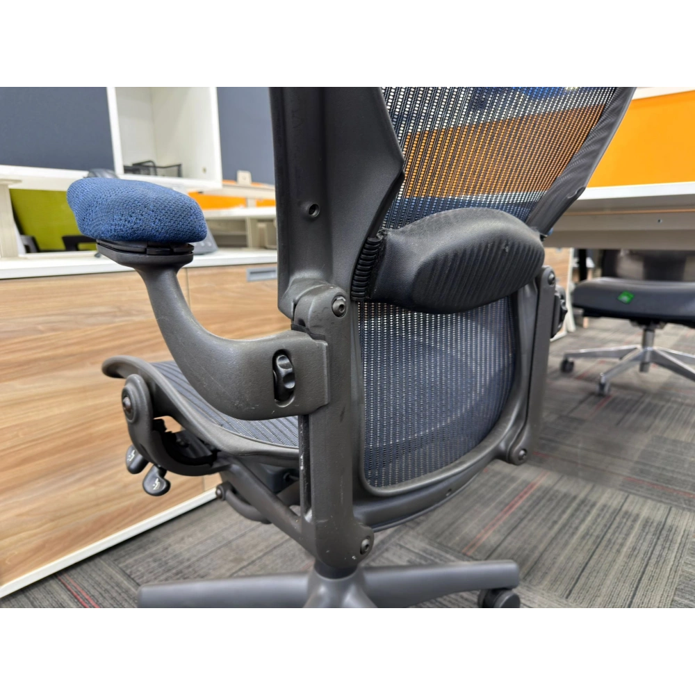 Herman Miller Aeron B Size Yönetici Çalışma Koltuğu