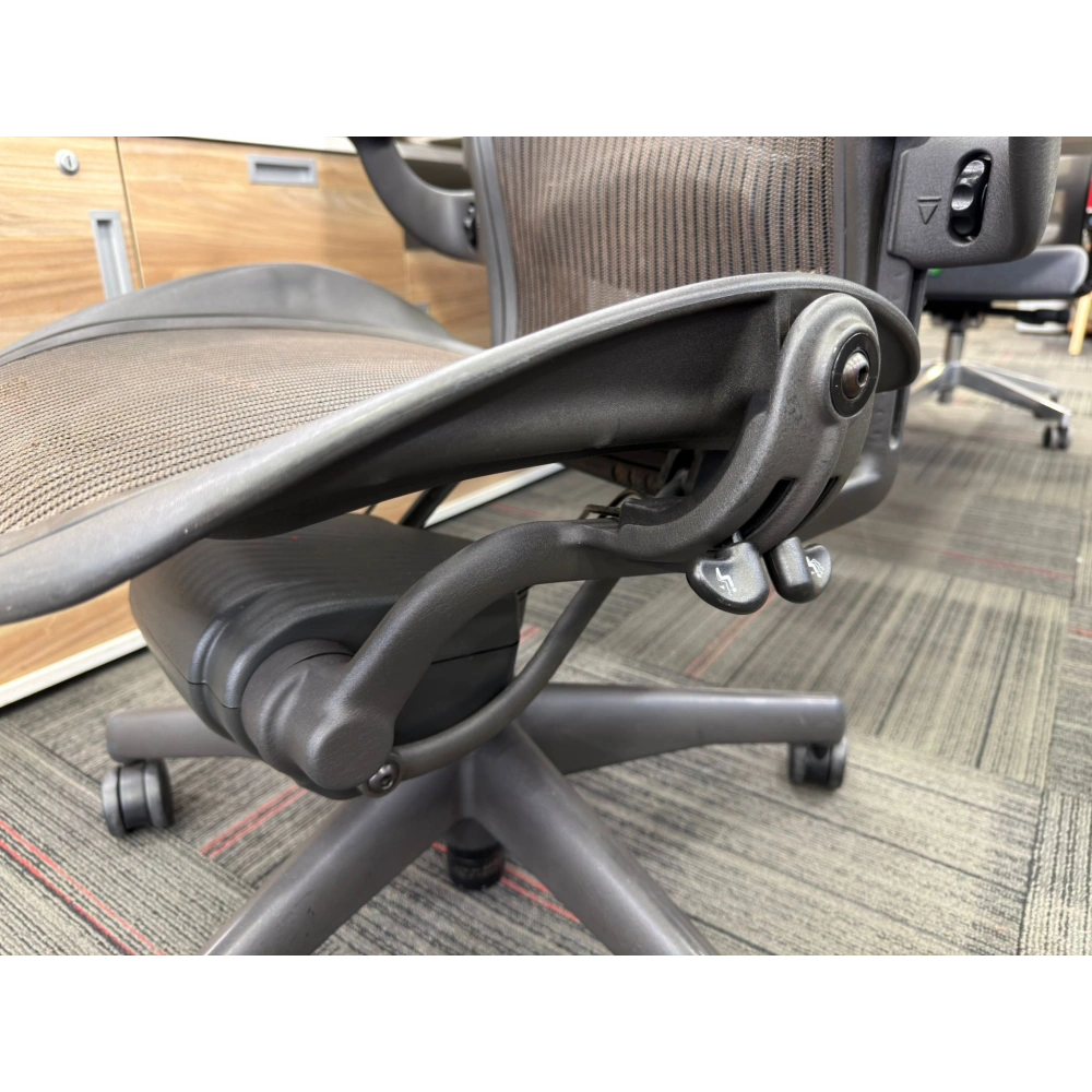 Herman Miller Aeron B Size Yönetici Çalışma Koltuğu