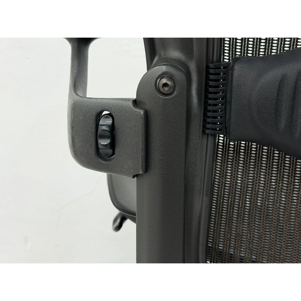 Herman Miller Aeron B Size Yönetici Çalışma Koltuğu