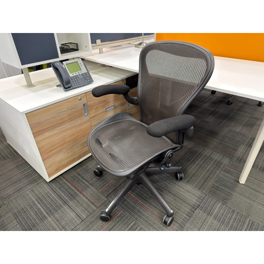 Herman Miller Aeron B Size Yönetici Çalışma Koltuğu
