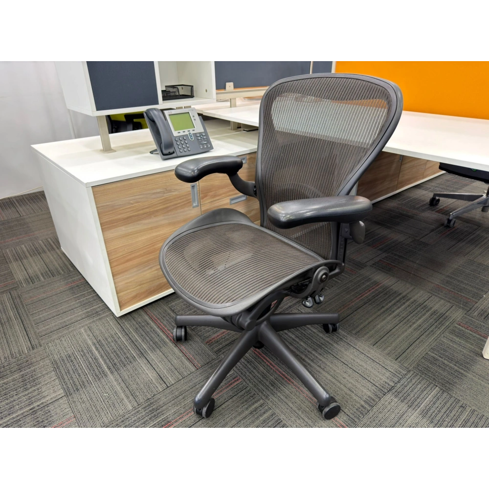 Herman Miller Aeron B Size Yönetici Çalışma Koltuğu