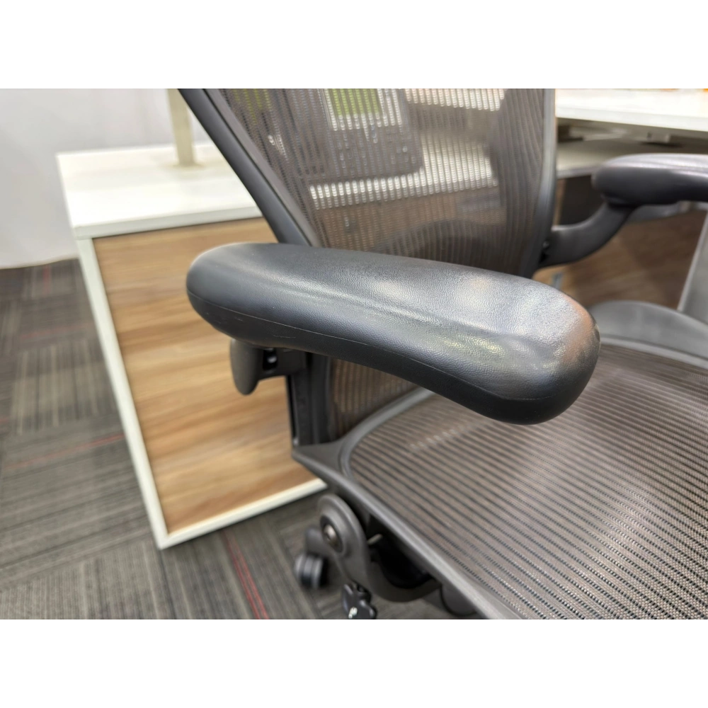 Herman Miller Aeron B Size Yönetici Çalışma Koltuğu
