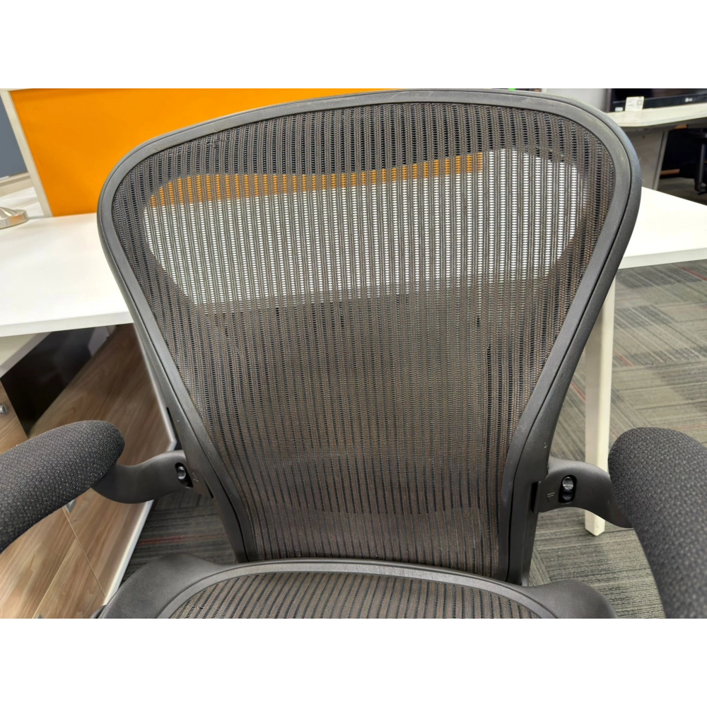 Herman Miller Aeron B Size Yönetici Çalışma Koltuğu