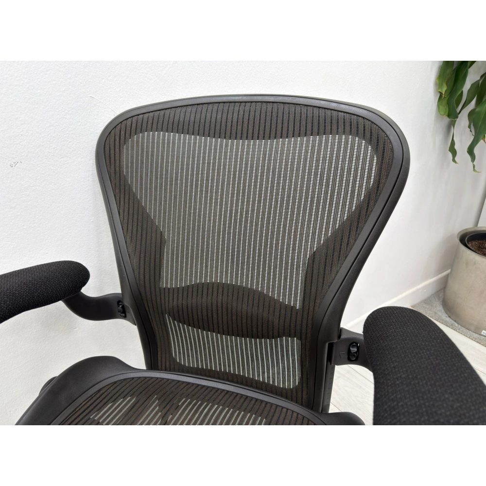 Herman Miller Aeron B Size Yönetici Çalışma Koltuğu