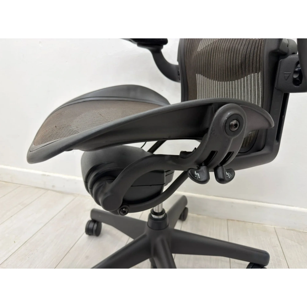 HERMAN MİLLER AERON B SİZE YÖNETİCİ ÇALIŞMA KOLTUĞU - M4518