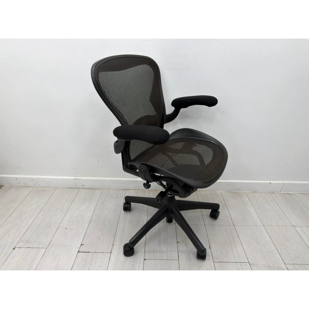 HERMAN MİLLER AERON B SİZE YÖNETİCİ ÇALIŞMA KOLTUĞU - M4518