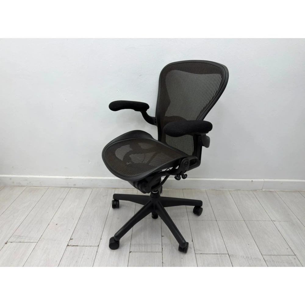 HERMAN MİLLER AERON B SİZE YÖNETİCİ ÇALIŞMA KOLTUĞU - M4518
