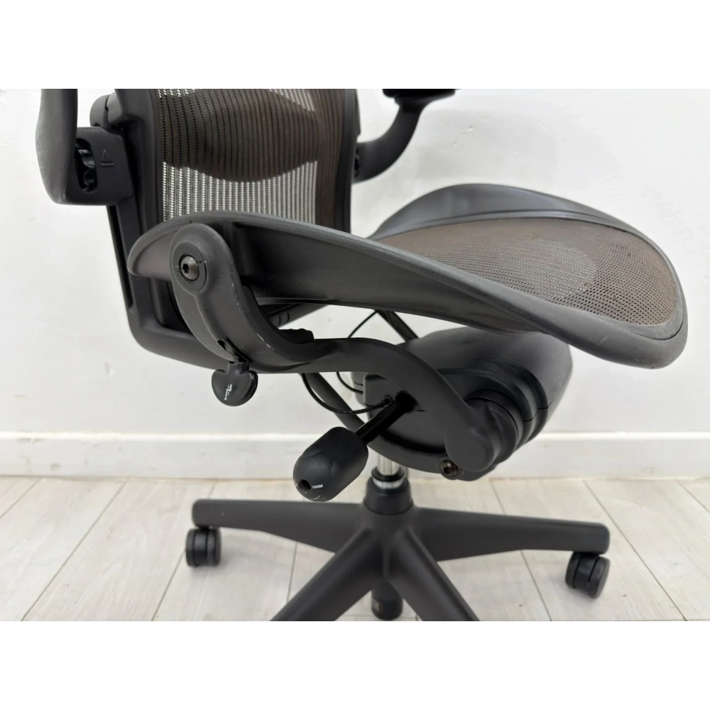 HERMAN MİLLER AERON B SİZE YÖNETİCİ ÇALIŞMA KOLTUĞU - M4518