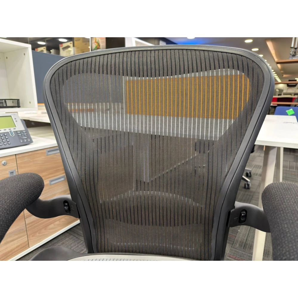 Herman Miller Aeron B Size Yönetici Çalışma Koltuğu - M4687