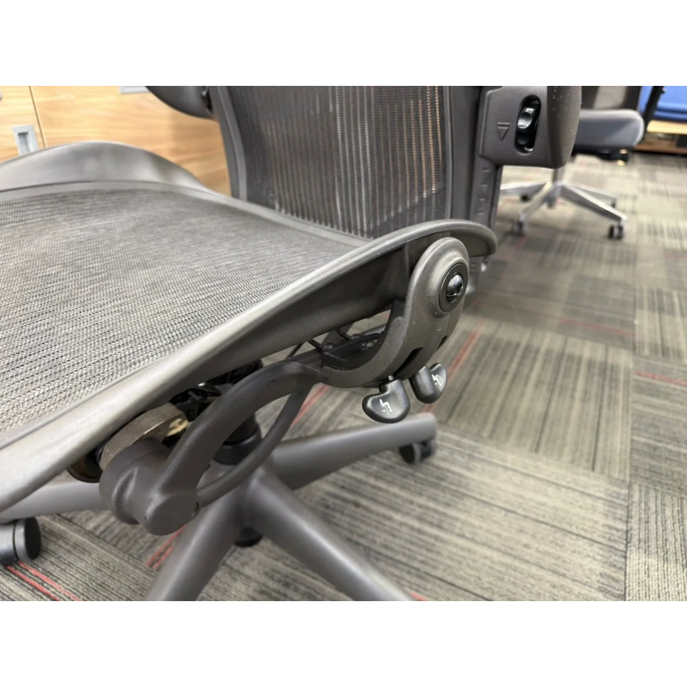 Herman Miller Aeron B Size Yönetici Çalışma Koltuğu - M4689