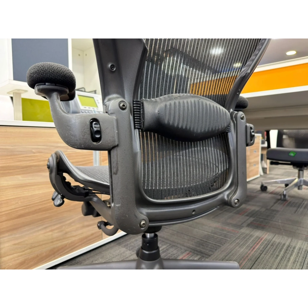Herman Miller Aeron B Size Yönetici Çalışma Koltuğu - M4689