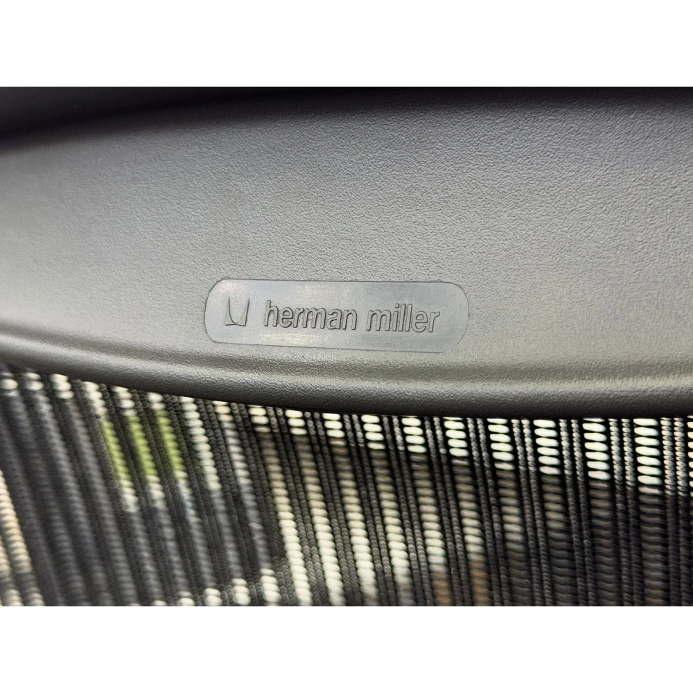 Herman Miller Aeron B Size Yönetici Çalışma Koltuğu - M4689
