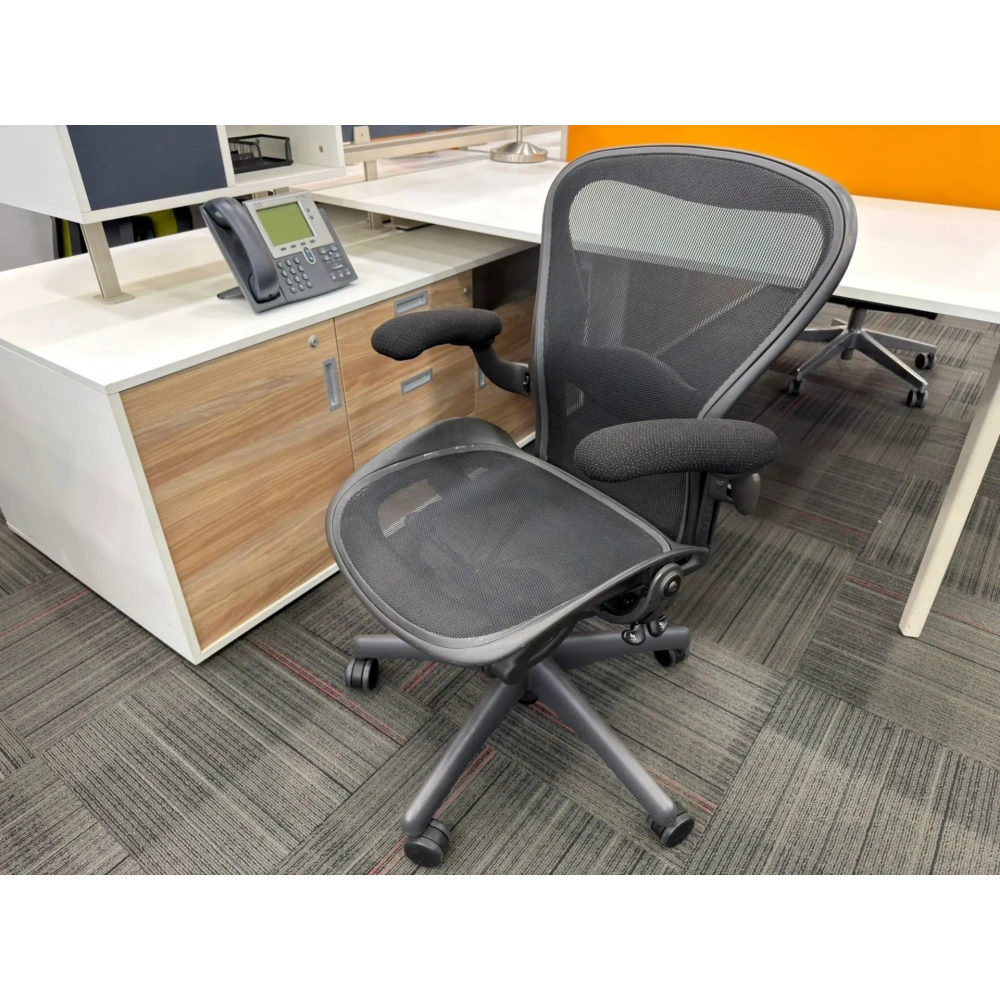 HERMAN MİLLER AERON B SİZE YÖNETİCİ ÇALIŞMA KOLTUĞU - M4690