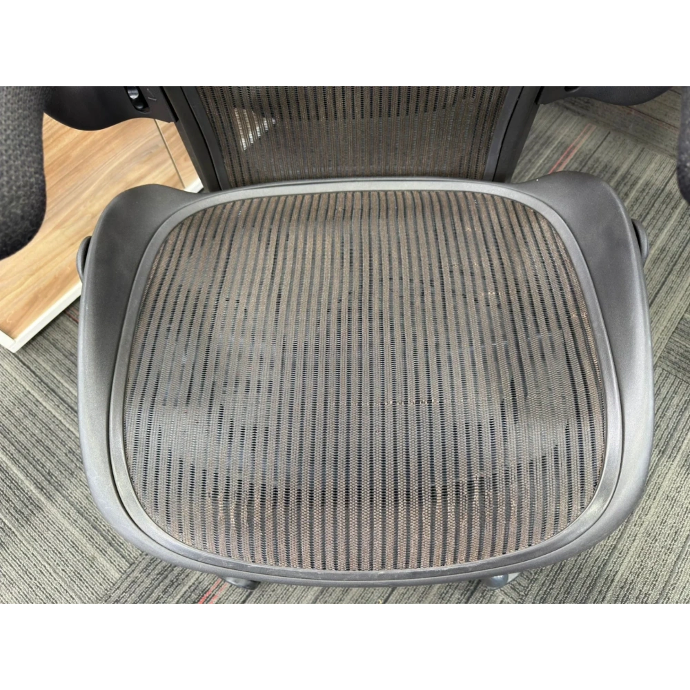 Herman Miller Aeron B Size Yönetici Çalışma Koltuğu - M4691