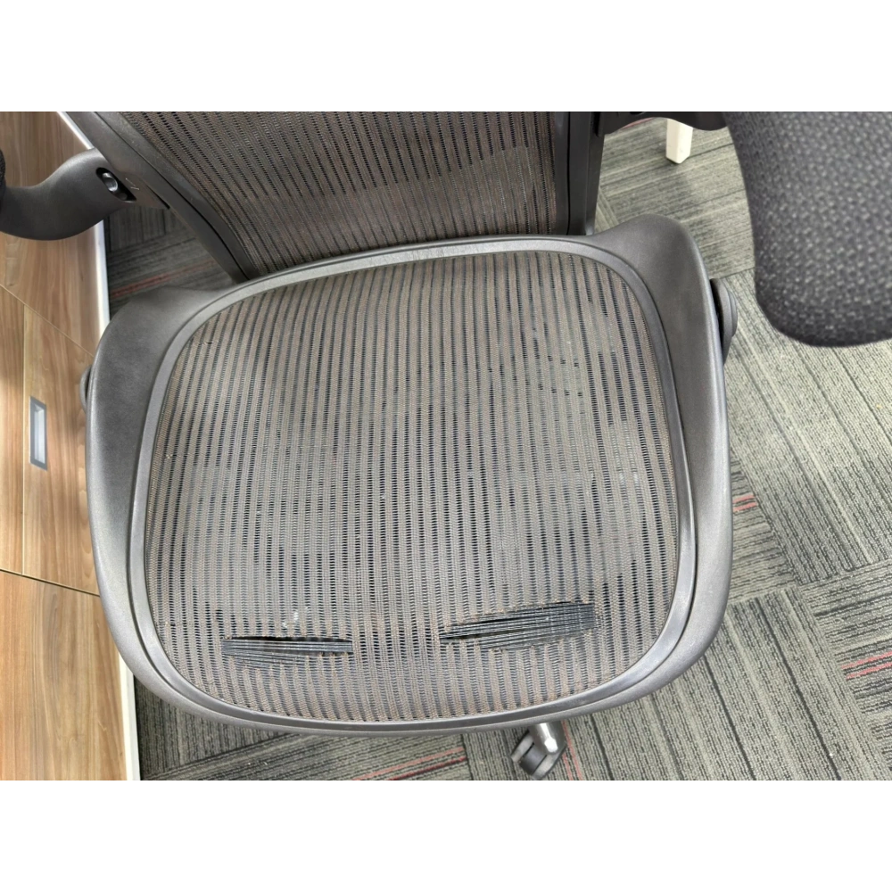 Herman Miller Aeron B Size Yönetici Çalışma Koltuğu - M4703