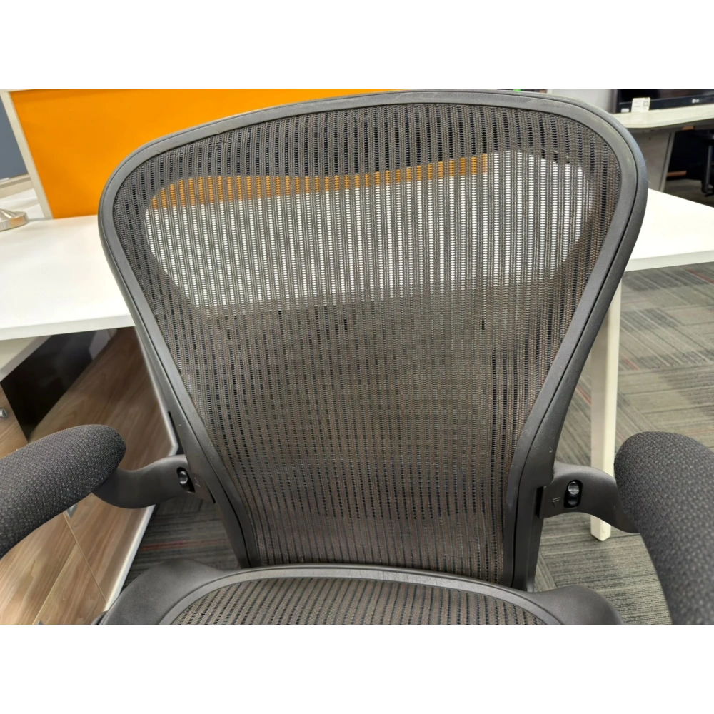 Herman Miller Aeron B Size Yönetici Çalışma Koltuğu - M4703